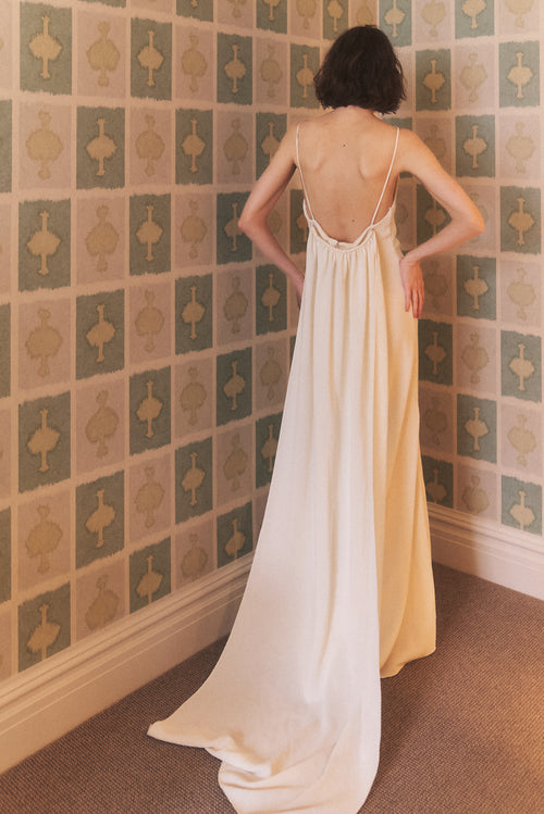 Early 2000s Vera Wang Detachable Train Gown