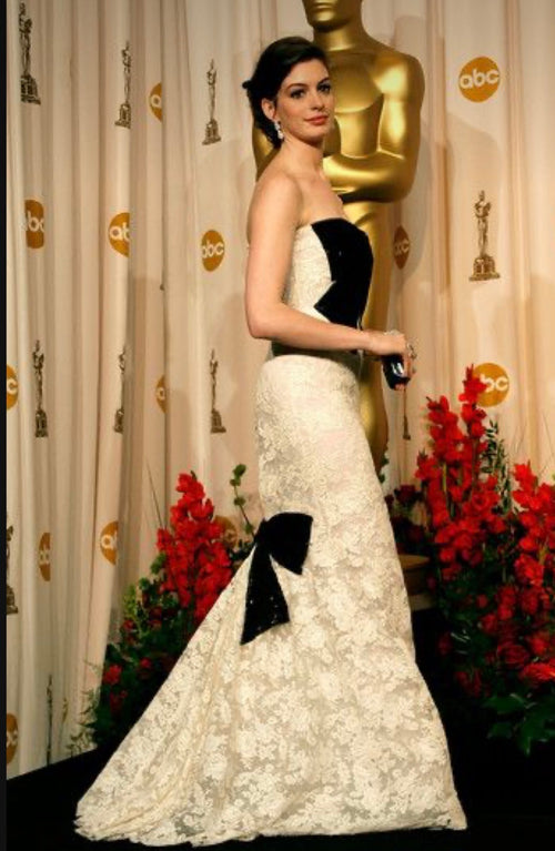 Valentino 2007 Ivory Lace & Black Bow Gown